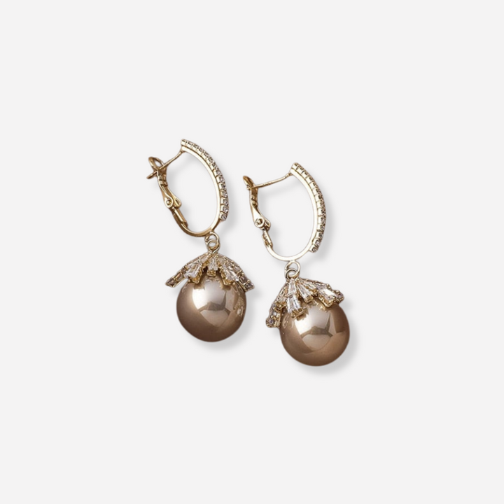 Hélène | Boucles d'oreilles Malia en forme de goutte avec perle