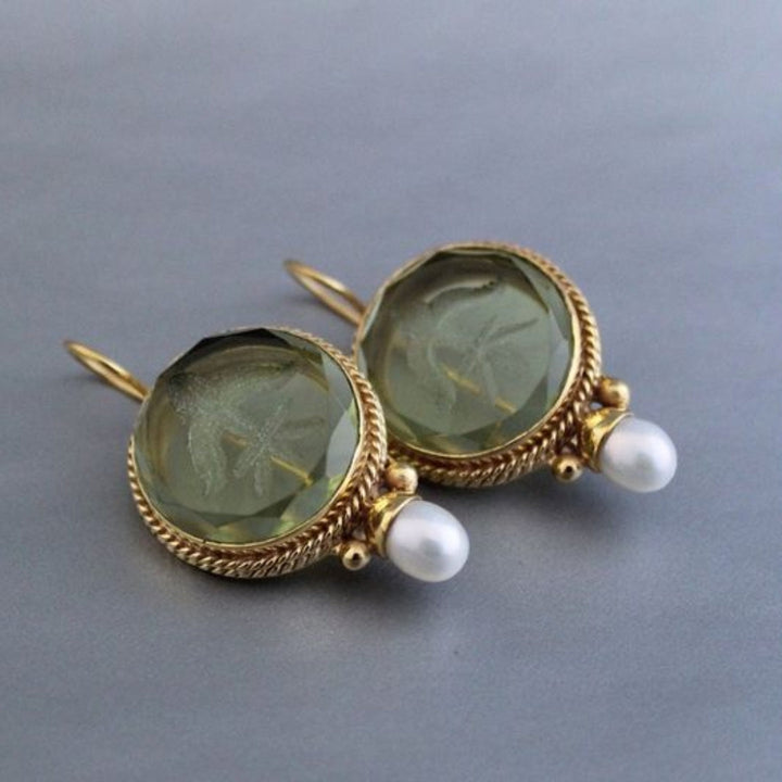 Amarante | Boucles d'oreilles vintage avec pierre verte et perle